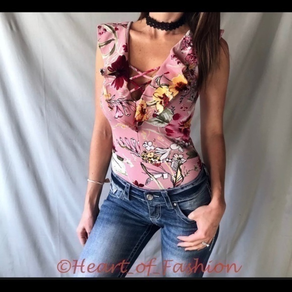 Floral Print Caged Strappy Ruffle Bodysuit Top